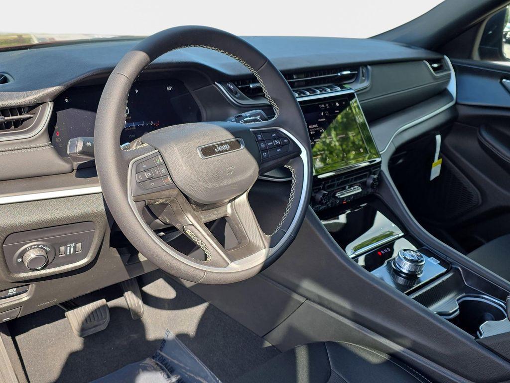 new 2026 Jeep Grand Cherokee L car, priced at $39,931