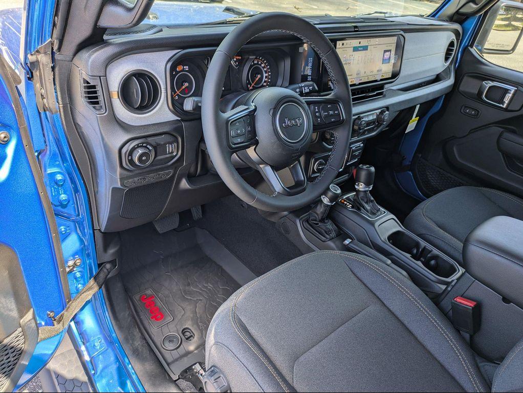 new 2025 Jeep Wrangler car, priced at $41,916