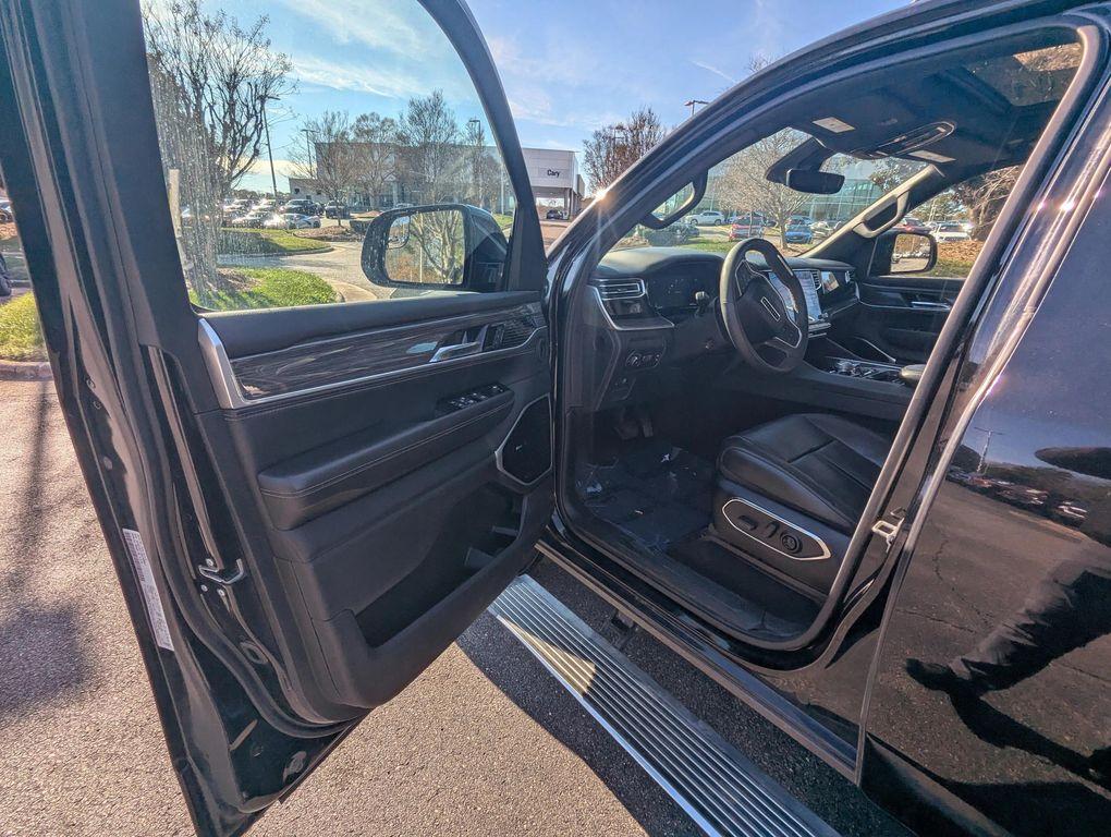 used 2022 Jeep Wagoneer car, priced at $31,998