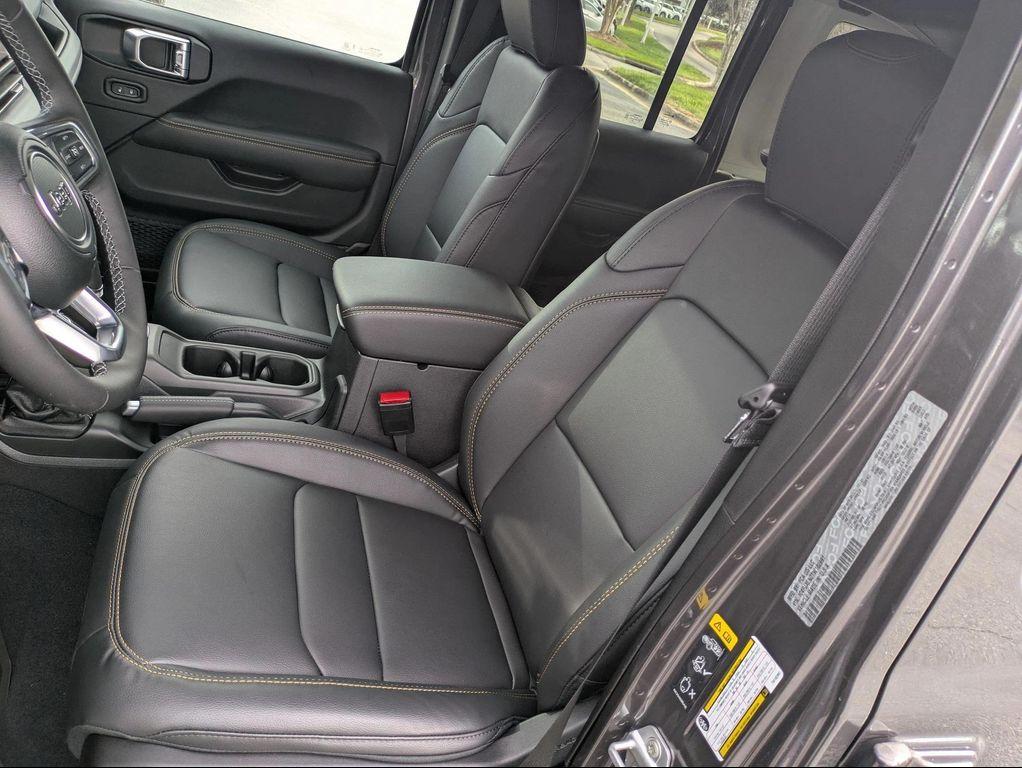 new 2026 Jeep Wrangler car, priced at $51,794