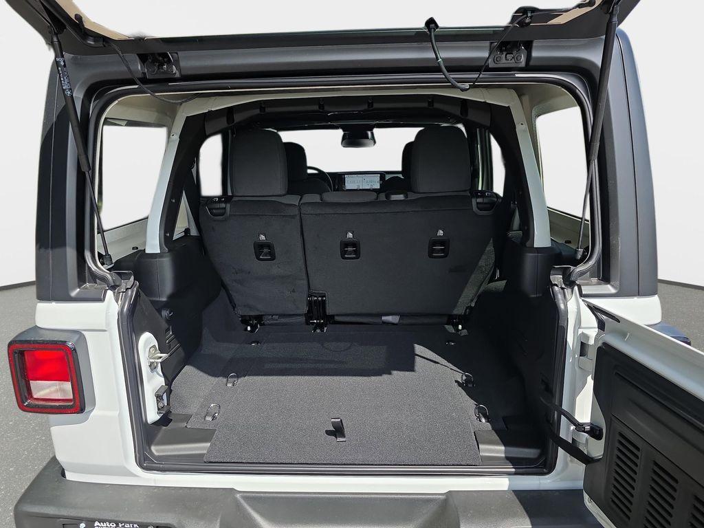 new 2026 Jeep Wrangler car, priced at $45,051