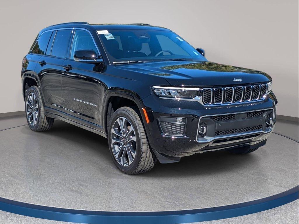 new 2025 Jeep Grand Cherokee car, priced at $53,817
