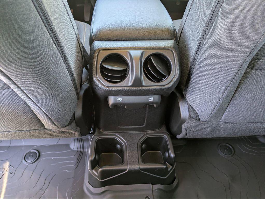 new 2026 Jeep Wrangler car, priced at $46,384