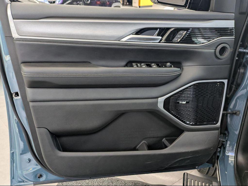 new 2026 Jeep Grand Wagoneer car, priced at $86,450