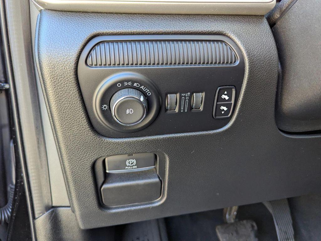 used 2022 Jeep Wagoneer car, priced at $36,294