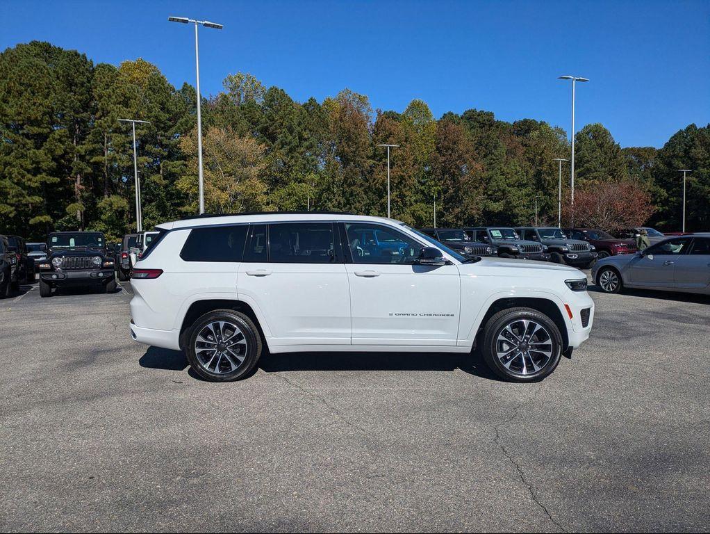 new 2025 Jeep Grand Cherokee L car, priced at $62,590