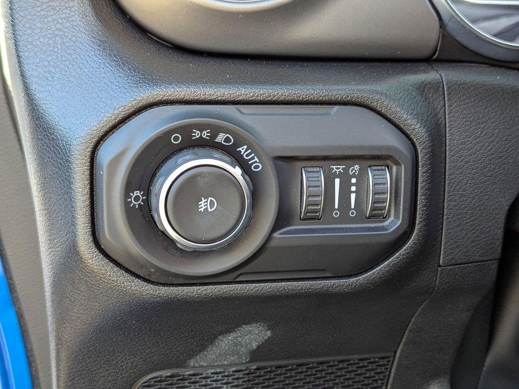 used 2022 Jeep Wrangler Unlimited car, priced at $32,398