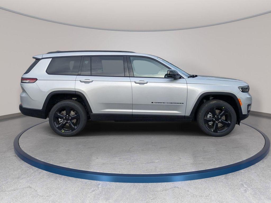 new 2025 Jeep Grand Cherokee L car, priced at $44,497