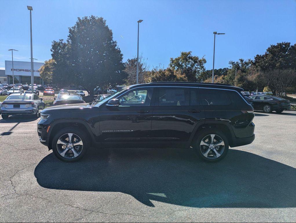 new 2025 Jeep Grand Cherokee L car, priced at $51,266