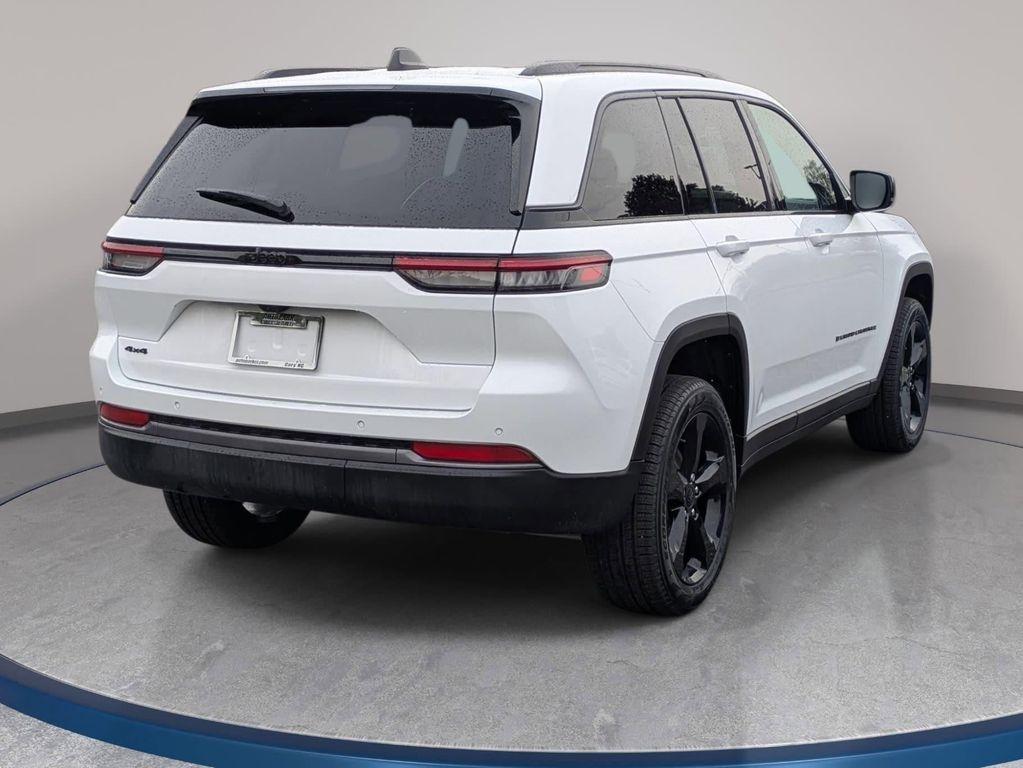 new 2026 Jeep Grand Cherokee car, priced at $46,168