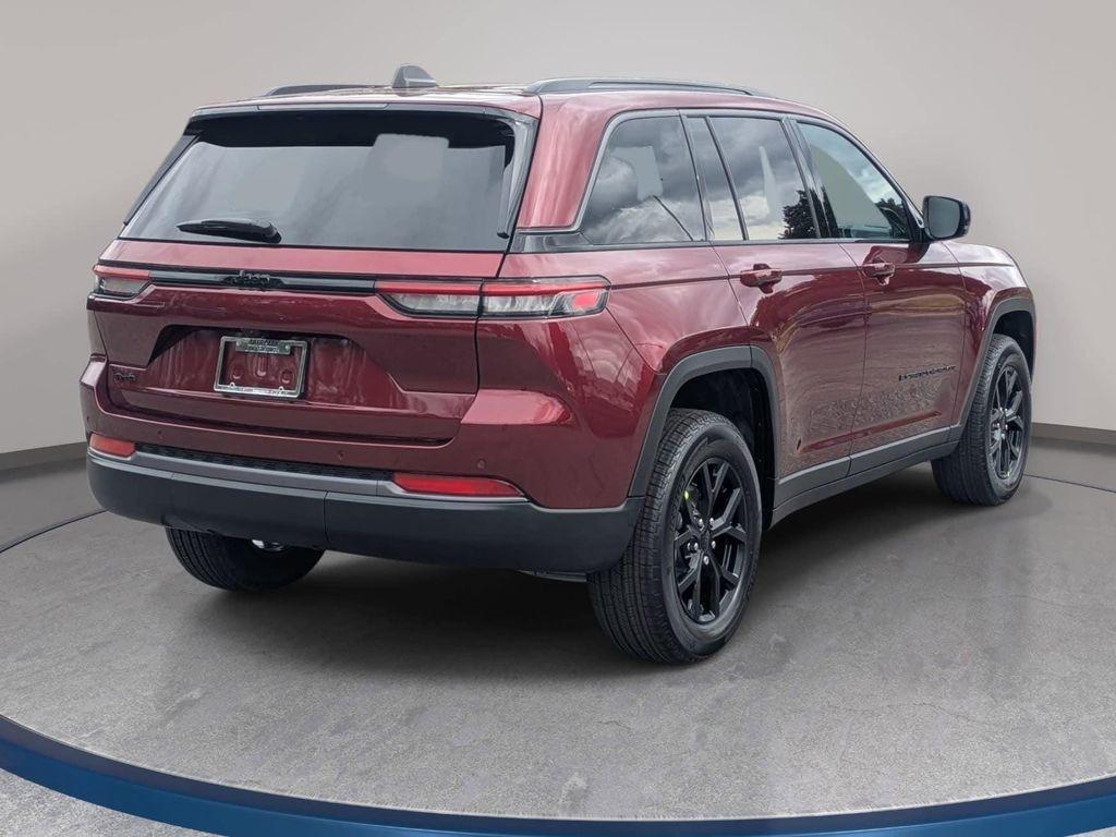 new 2026 Jeep Grand Cherokee car, priced at $43,949