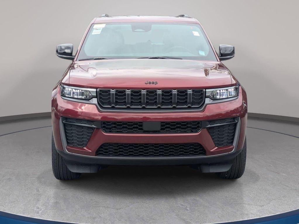 new 2026 Jeep Grand Cherokee car, priced at $43,949