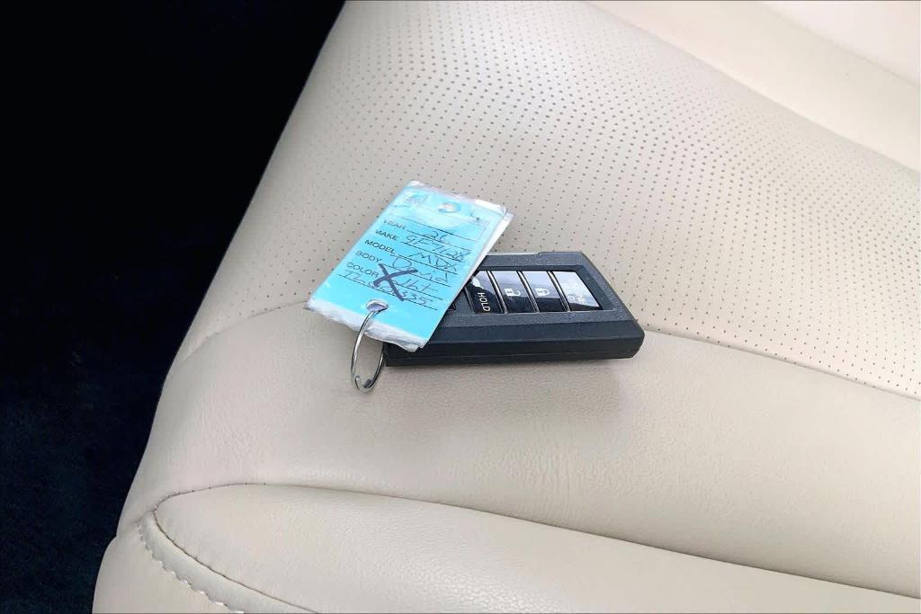 used 2026 Acura MDX car, priced at $53,895