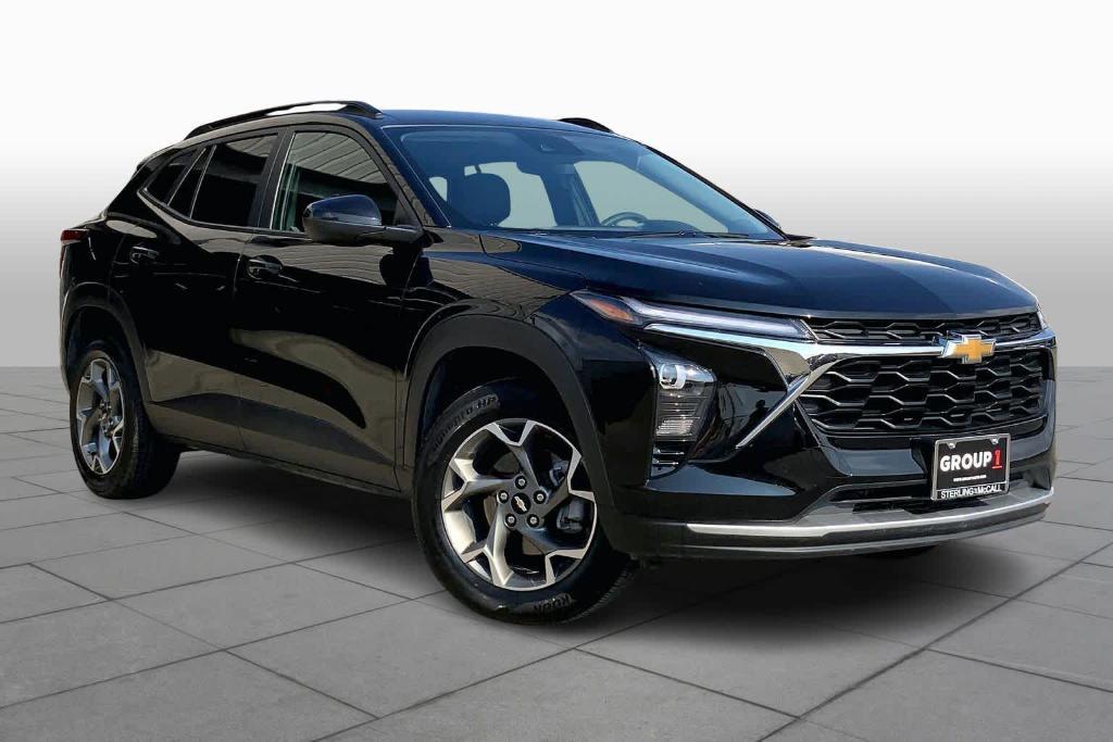 used 2025 Chevrolet Trax car, priced at $19,995