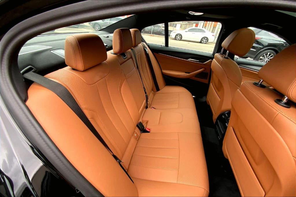 used 2023 BMW 540 car, priced at $33,895