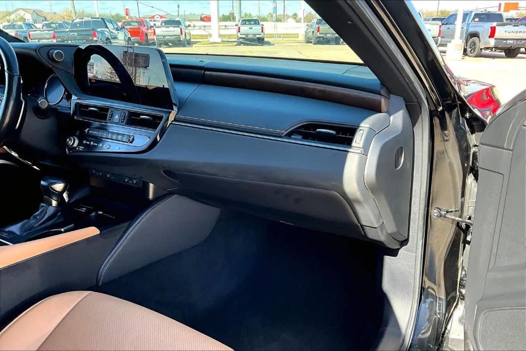 used 2024 Lexus ES 350 car, priced at $38,995