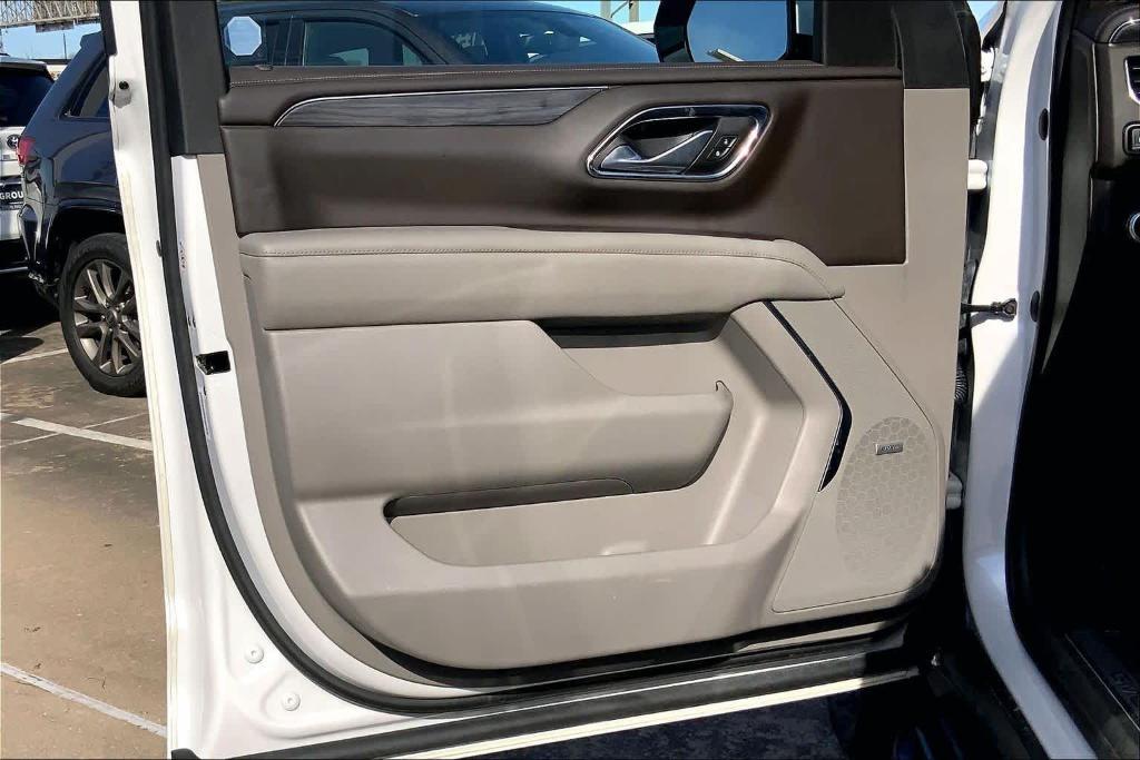 used 2023 GMC Yukon XL car, priced at $52,495