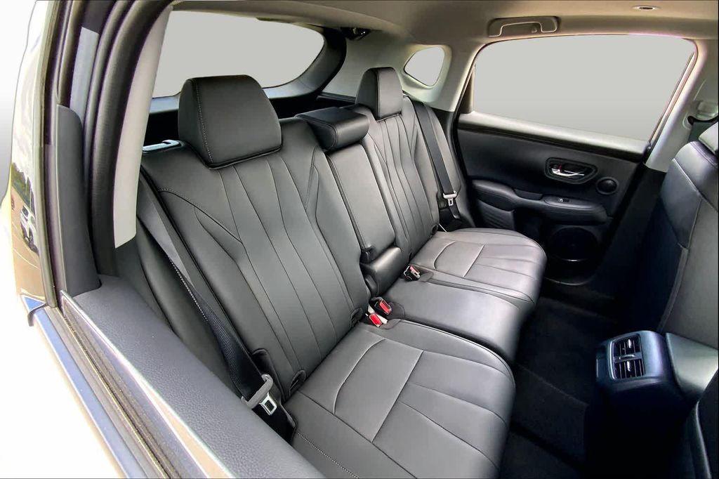 used 2025 Acura ADX car, priced at $32,620
