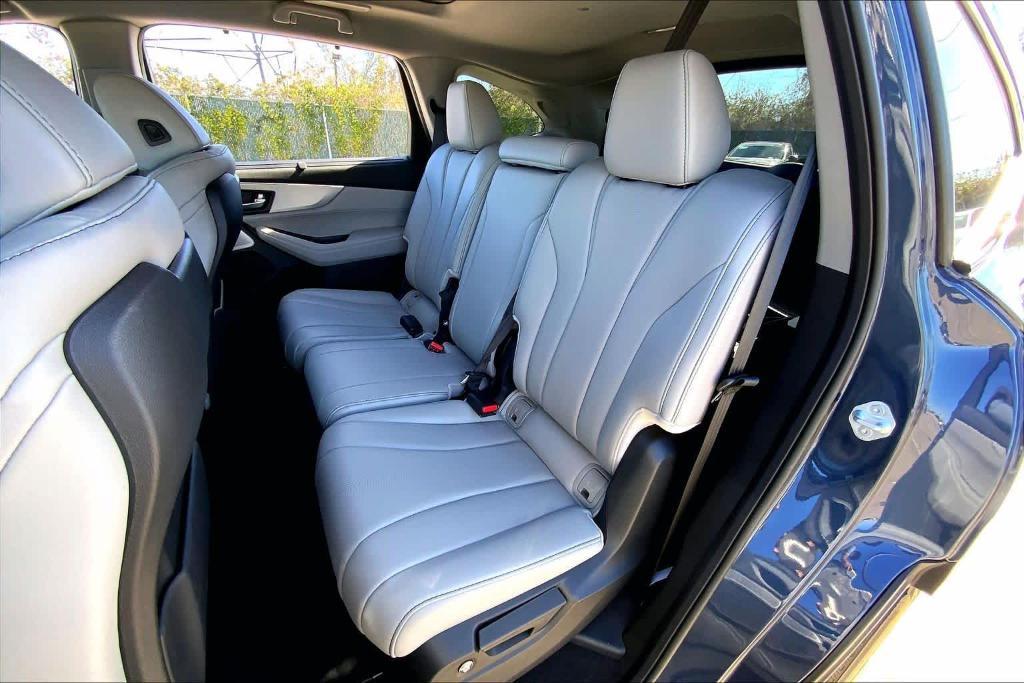 used 2026 Acura MDX car, priced at $53,895