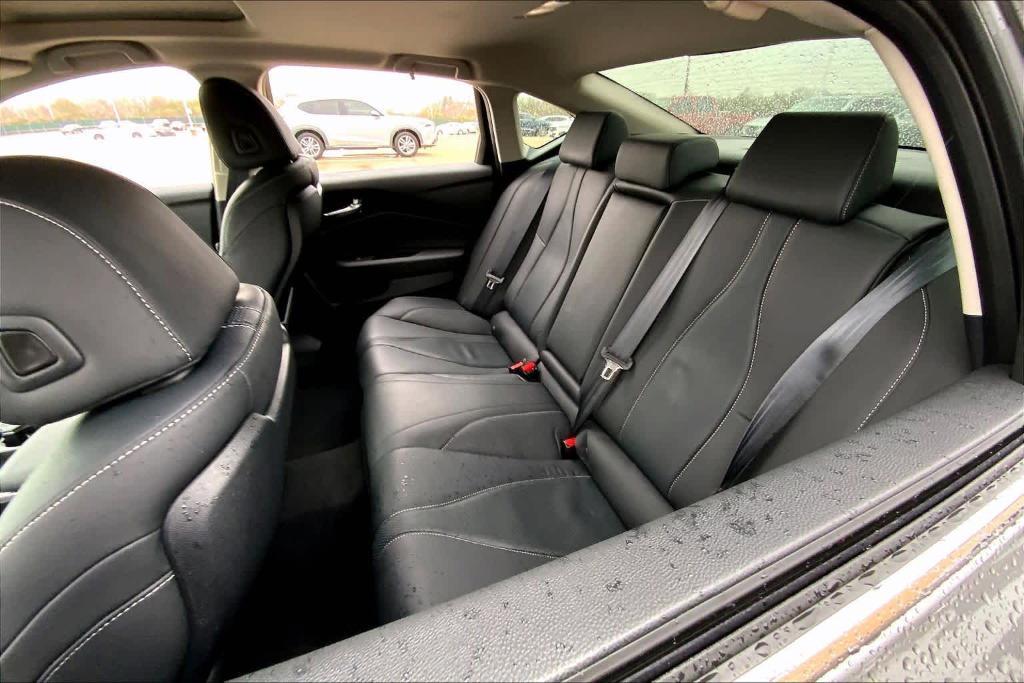 used 2025 Acura TLX car, priced at $38,895