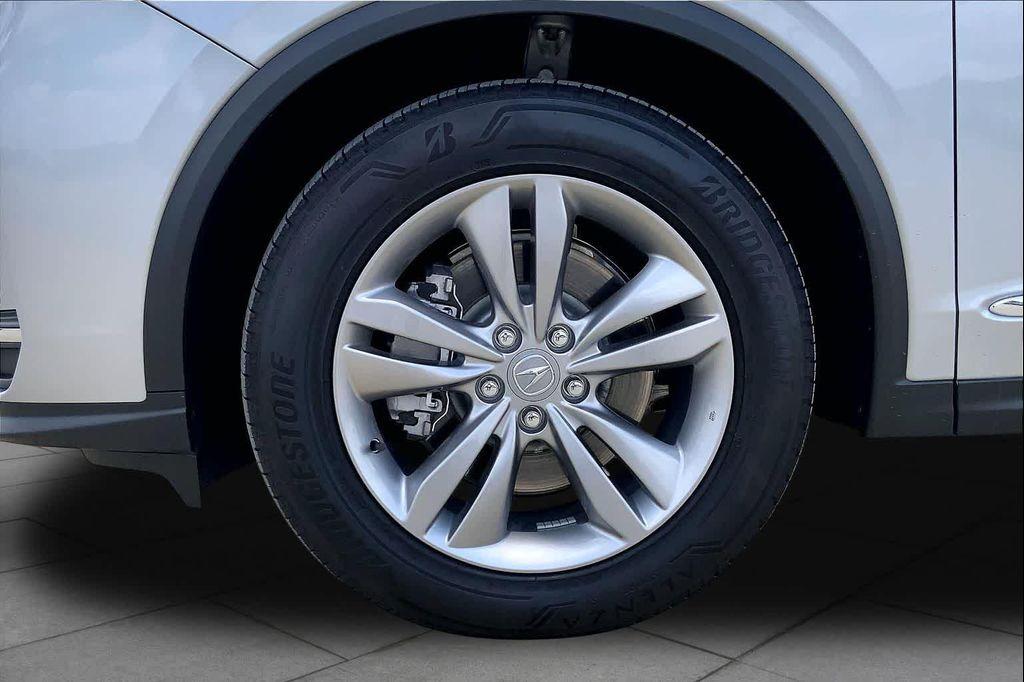 used 2026 Acura MDX car, priced at $48,720