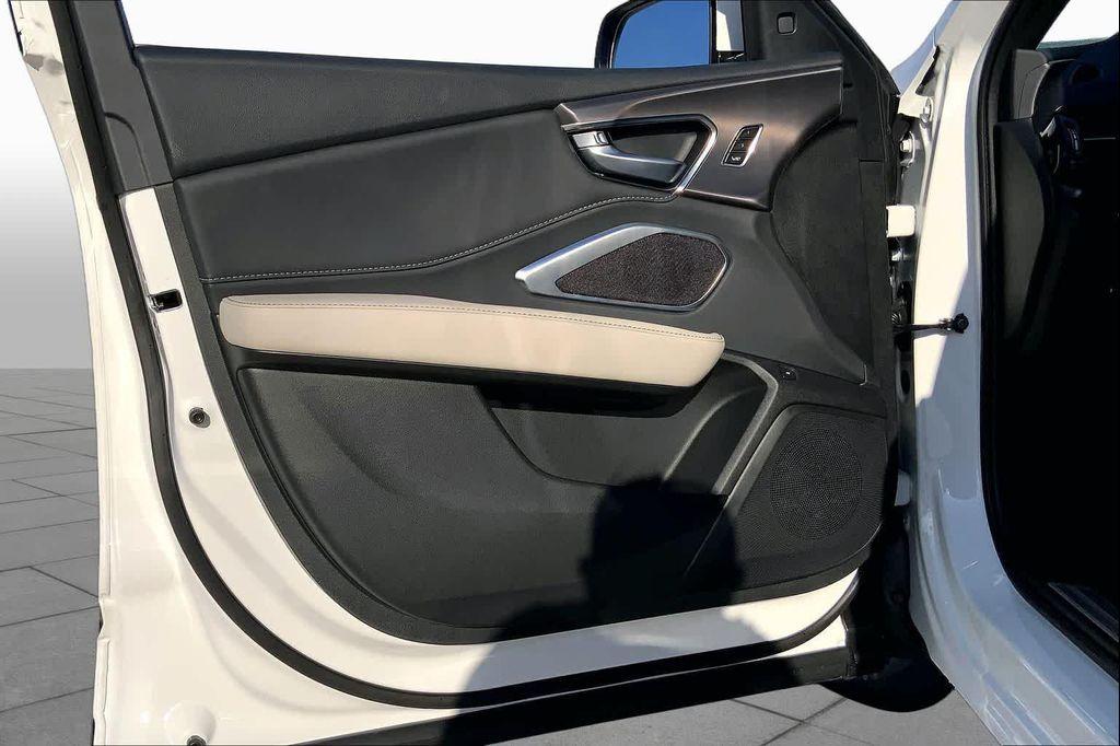 new 2026 Acura RDX car, priced at $47,375