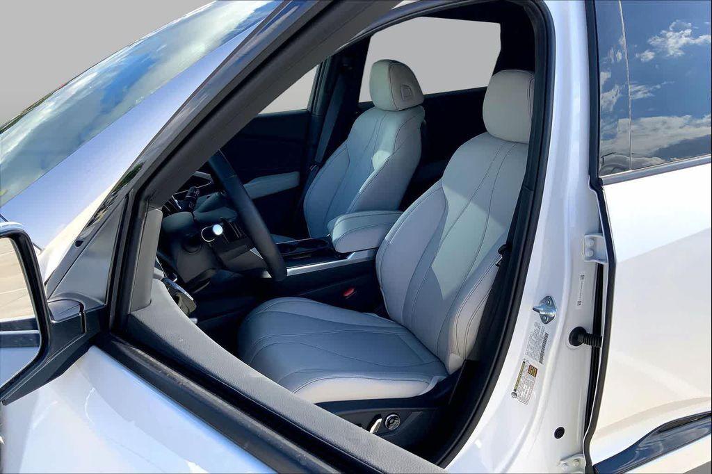 new 2026 Acura RDX car, priced at $47,375