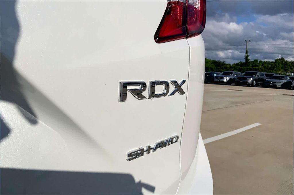 new 2026 Acura RDX car, priced at $47,375