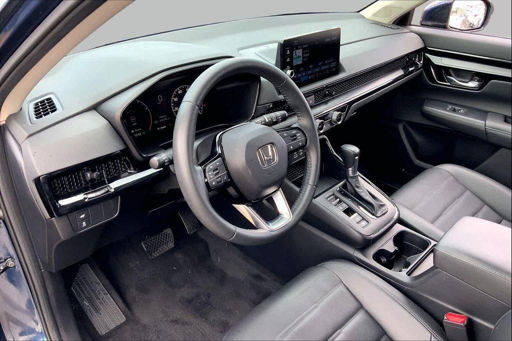 used 2024 Honda CR-V car, priced at $30,220