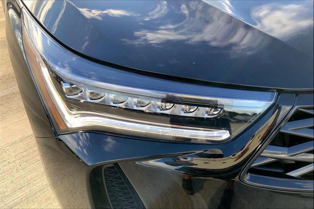new 2026 Acura RDX car, priced at $47,375