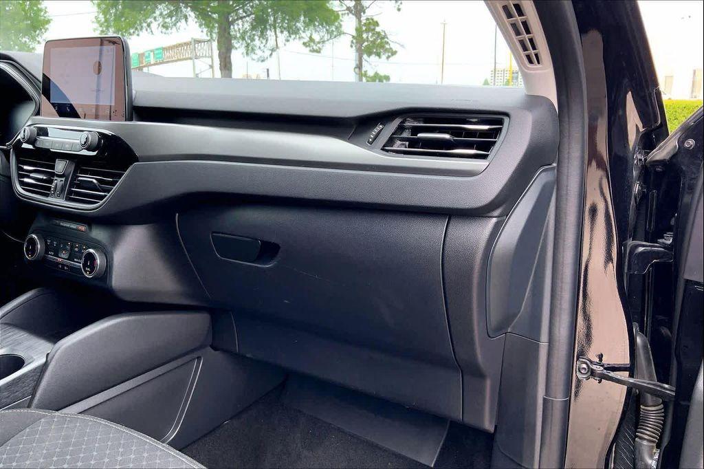 used 2024 Ford Escape car, priced at $19,895
