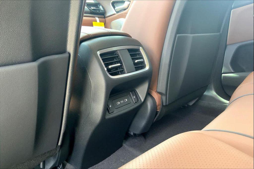 used 2025 Acura RDX car, priced at $46,020
