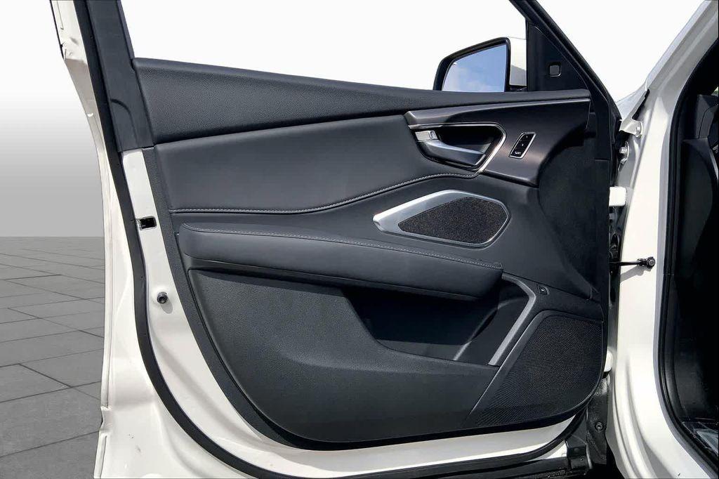 new 2026 Acura RDX car, priced at $47,275