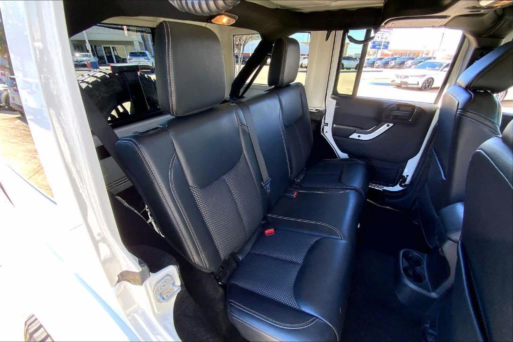 used 2015 Jeep Wrangler Unlimited car, priced at $16,995