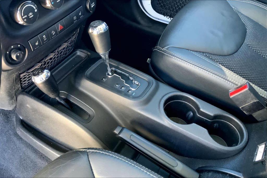 used 2015 Jeep Wrangler Unlimited car, priced at $16,995