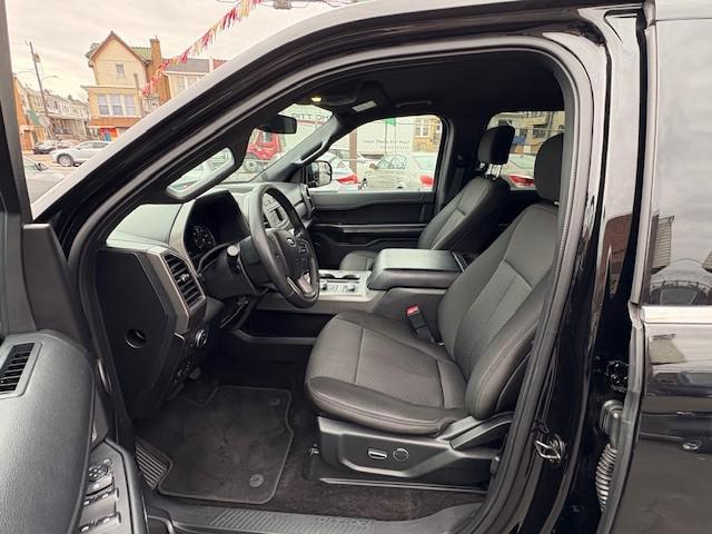 used 2018 Ford Expedition car, priced at $18,990