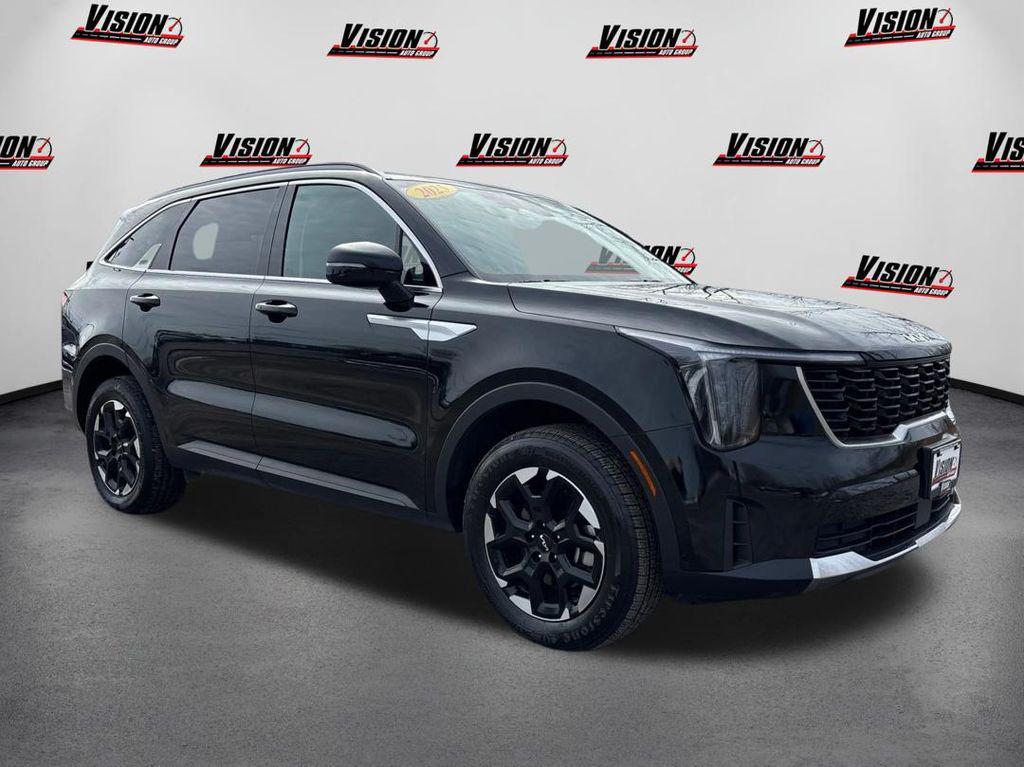 used 2025 Kia Sorento car, priced at $31,473