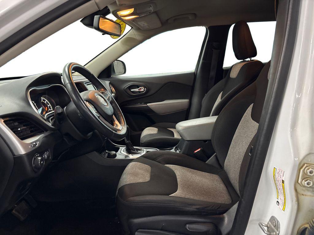 used 2014 Jeep Cherokee car, priced at $8,599