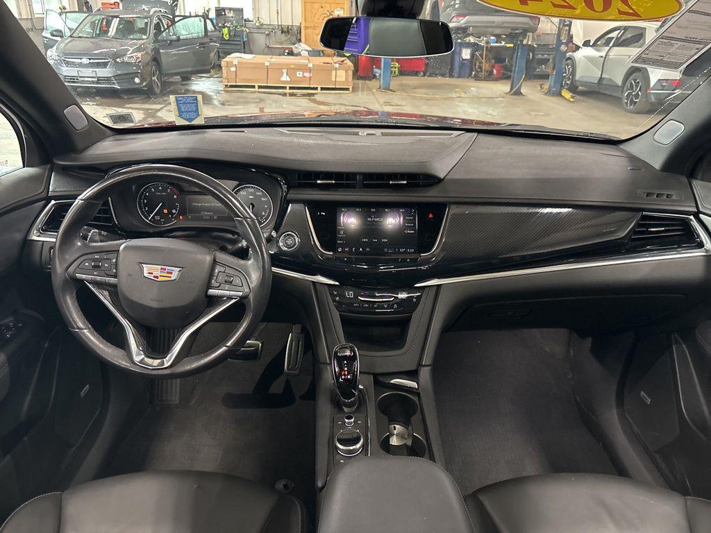 used 2024 Cadillac XT6 car, priced at $45,999
