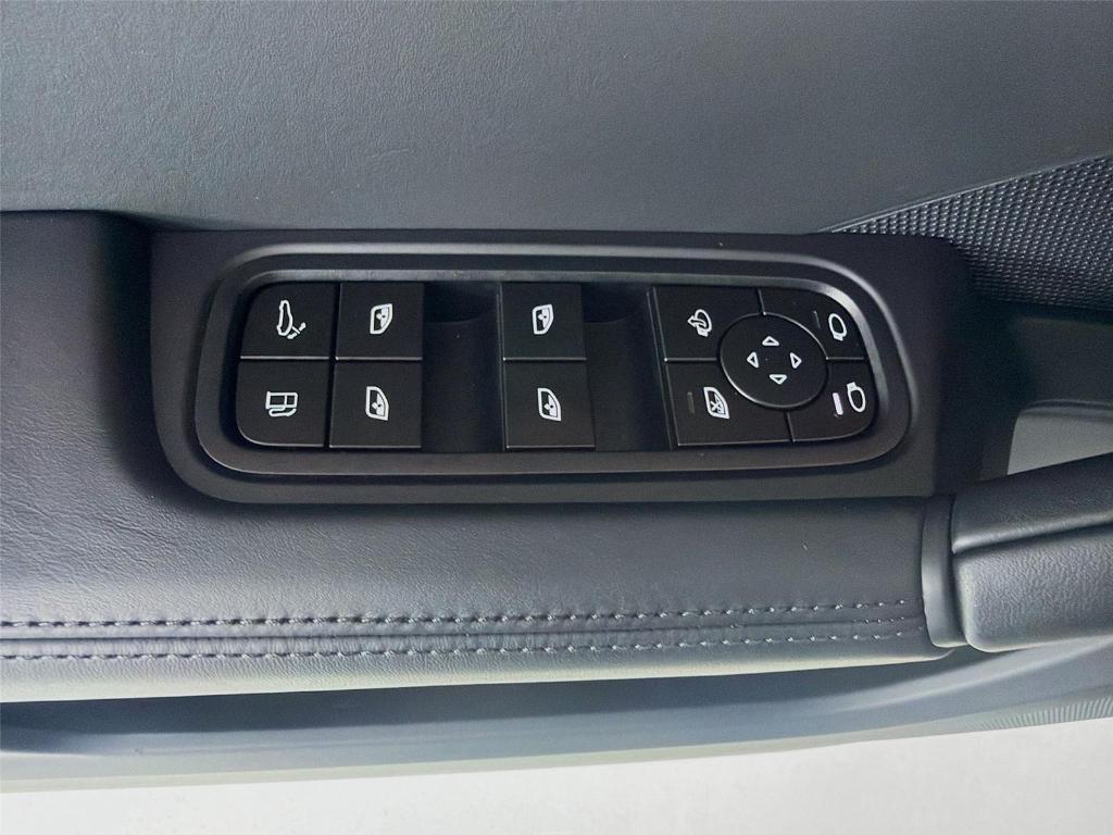 used 2025 Porsche Cayenne car, priced at $125,989
