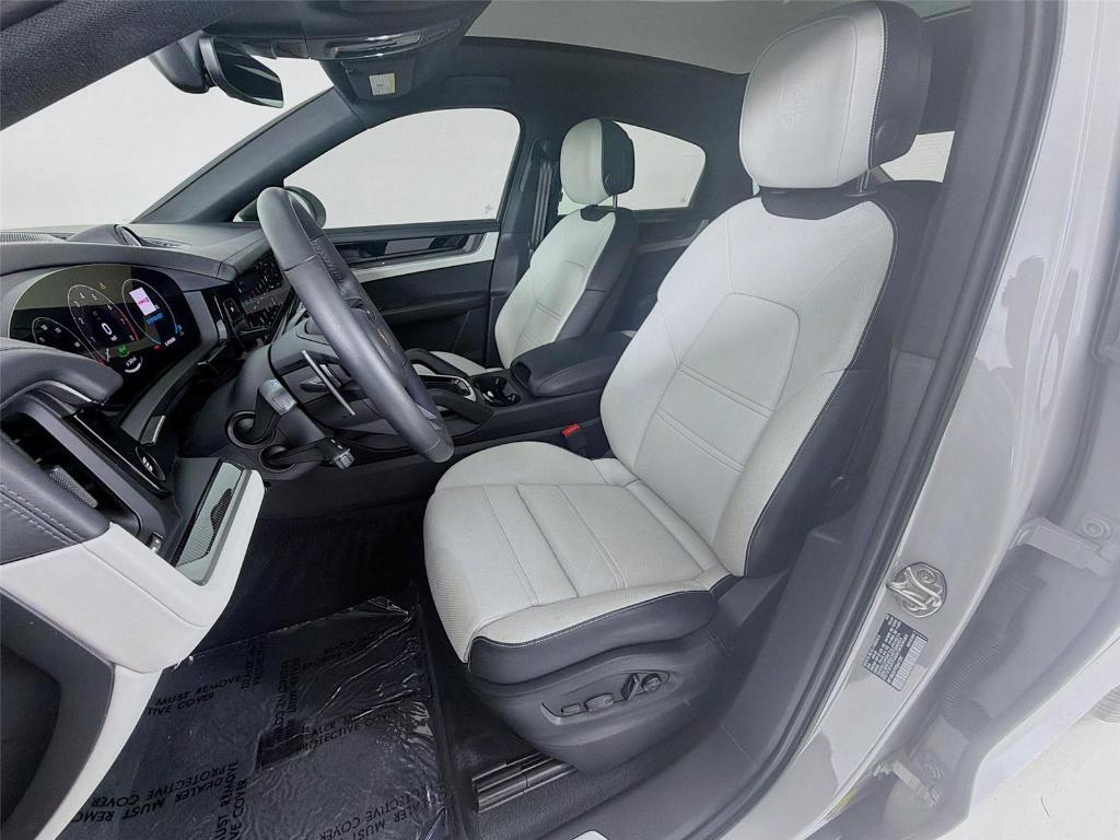 used 2025 Porsche Cayenne car, priced at $125,989