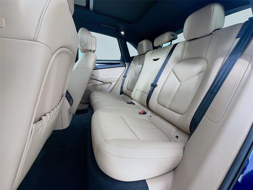 used 2023 Porsche Macan car