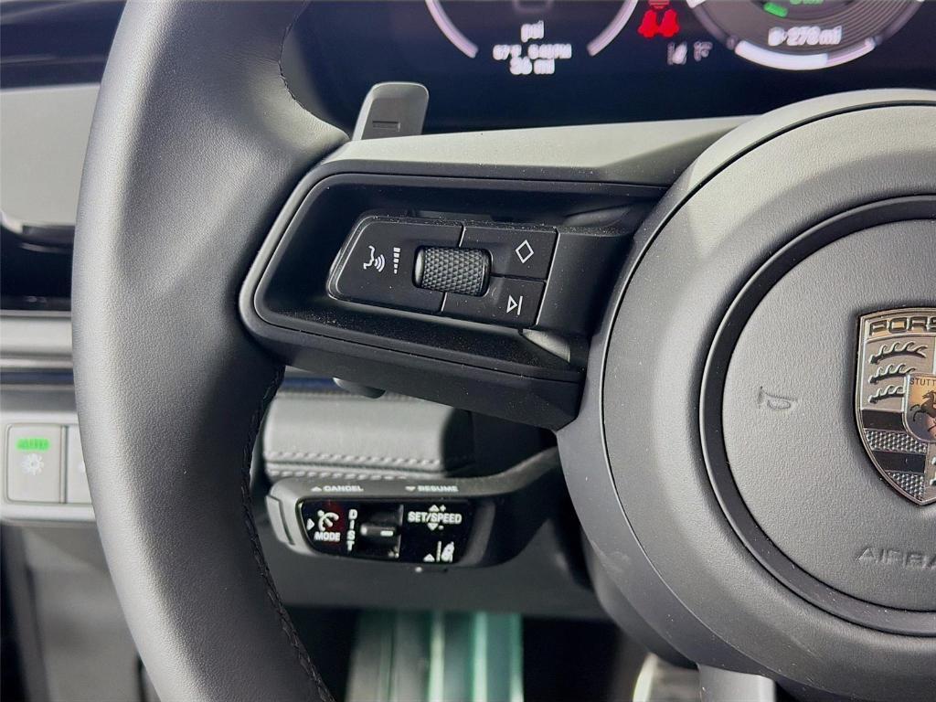 new 2025 Porsche Panamera car