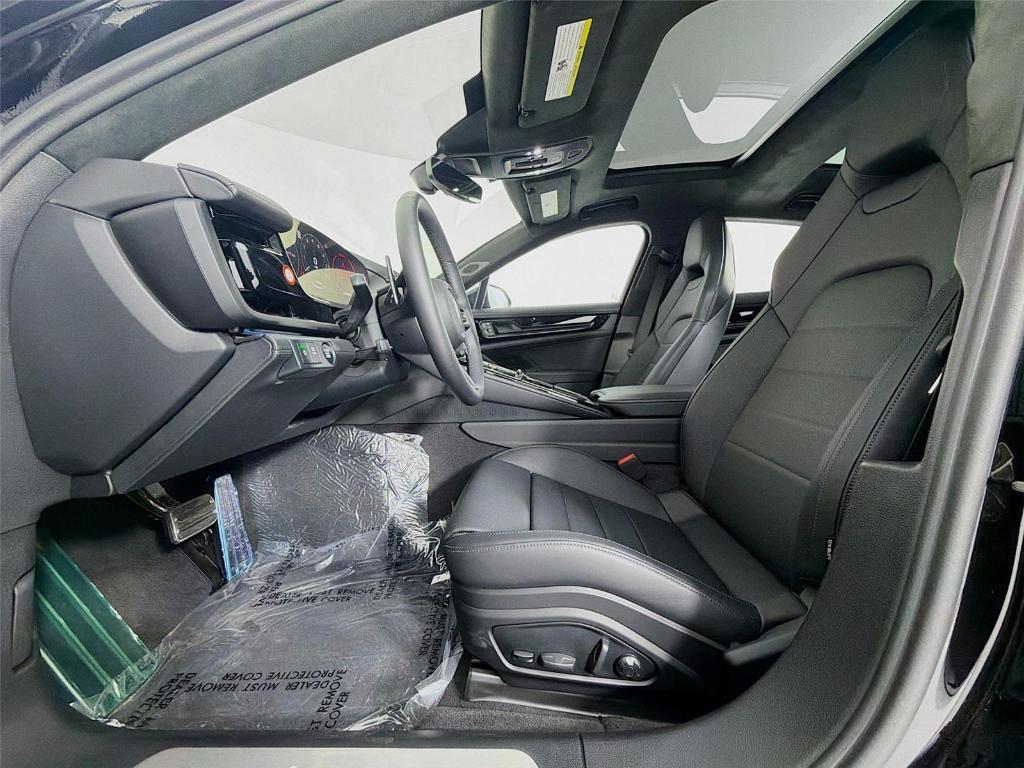 new 2025 Porsche Panamera car