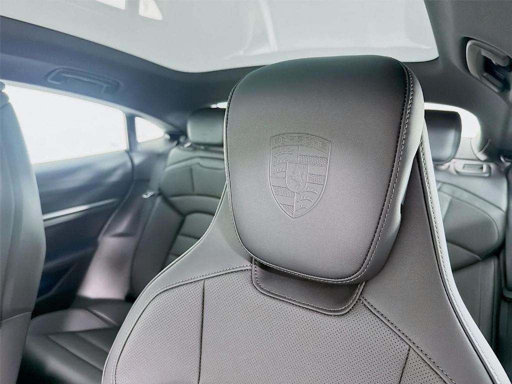 new 2025 Porsche Taycan car