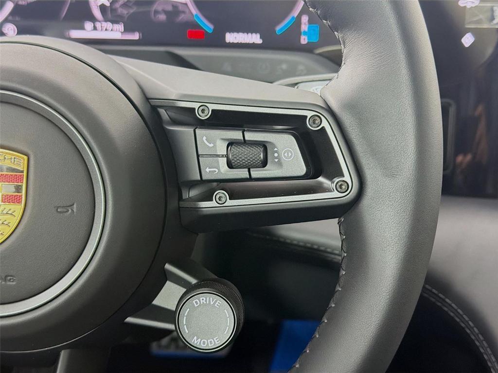 new 2025 Porsche Taycan car