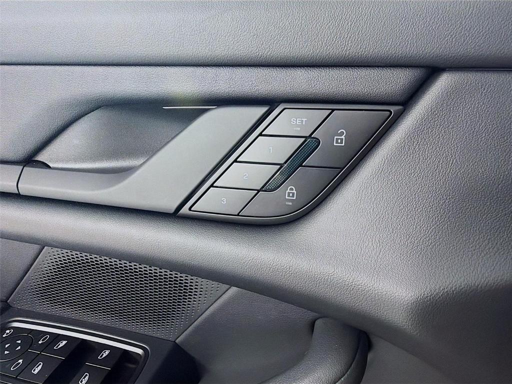 new 2025 Porsche Taycan car