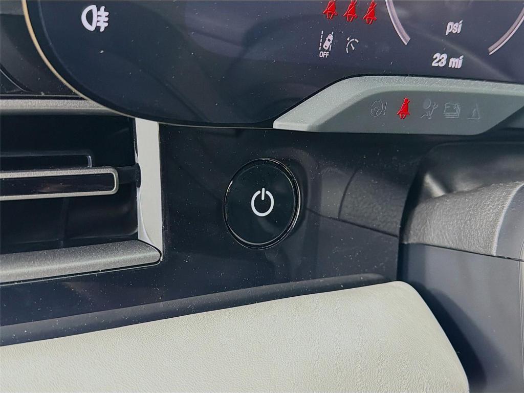 new 2025 Porsche Taycan car