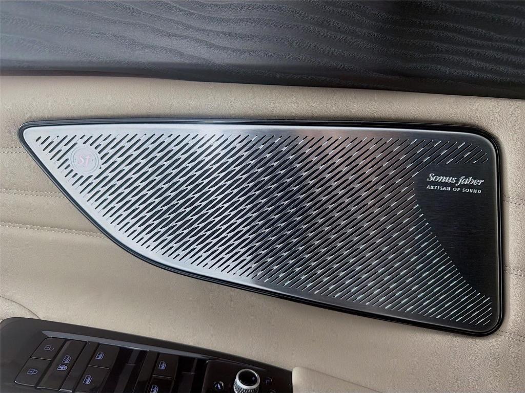 used 2023 Maserati Grecale car, priced at $36,900