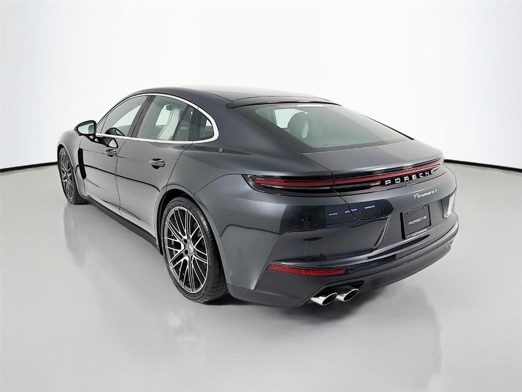 new 2026 Porsche Panamera car